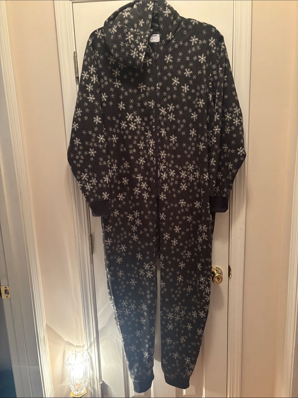NWOT Old Navy Black Snowflake Hooded  Onesie Pajamas